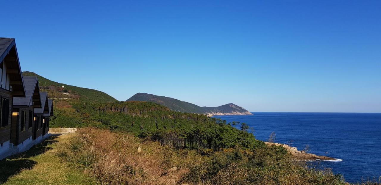 Tsushima Izuhara Pension Exteriör bild